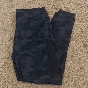 Fabletics On-the-go Powerhold High-waisted Black Camouflage Leggings (Medium)